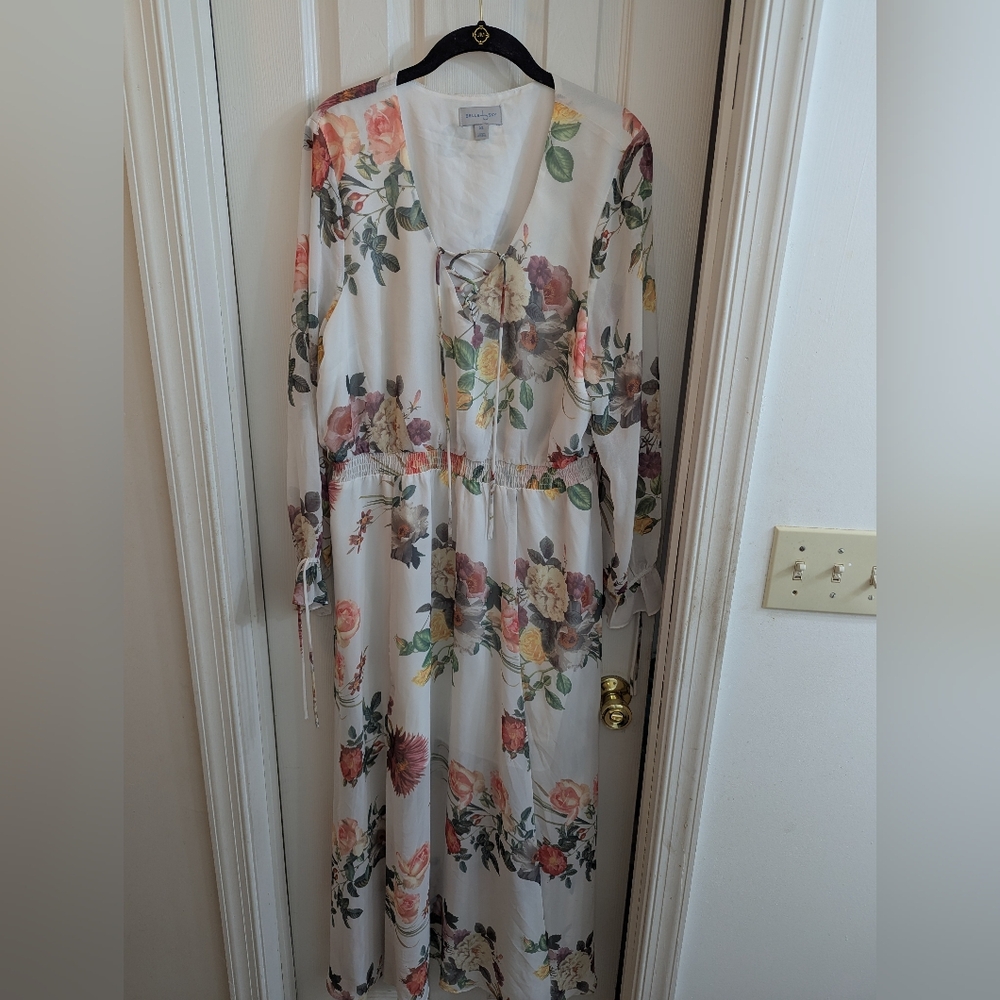 Belle and Sky Long Sleeve Lace Up Maxi Dress EUC - Picture 4 of 6